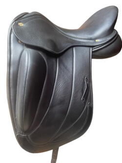 Albion Fabrento 16½" Dressursadel